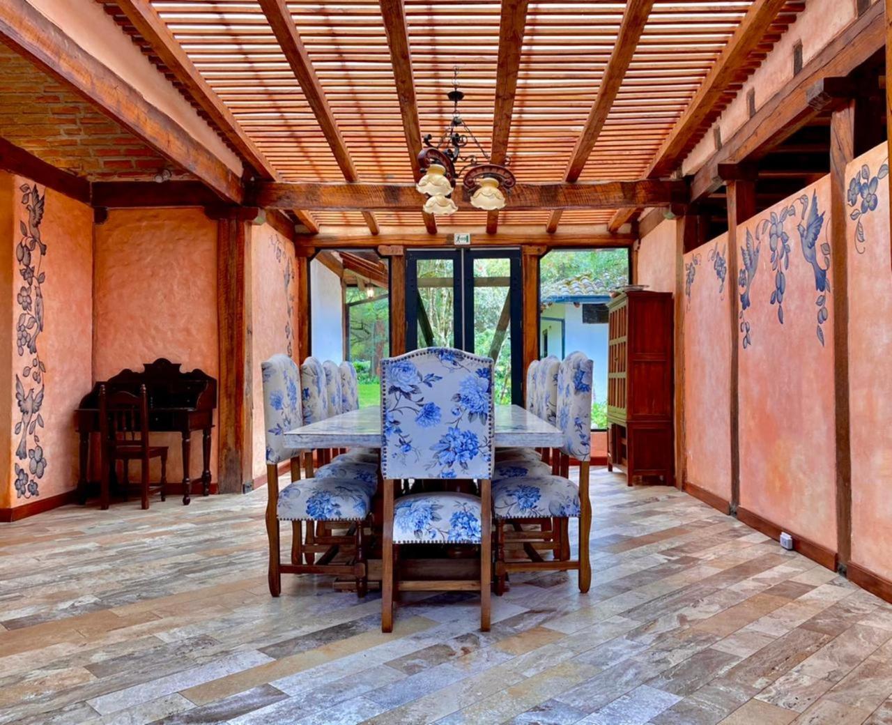 Hacienda San Juan De La Vega Bed & Breakfast Otavalo Bagian luar foto